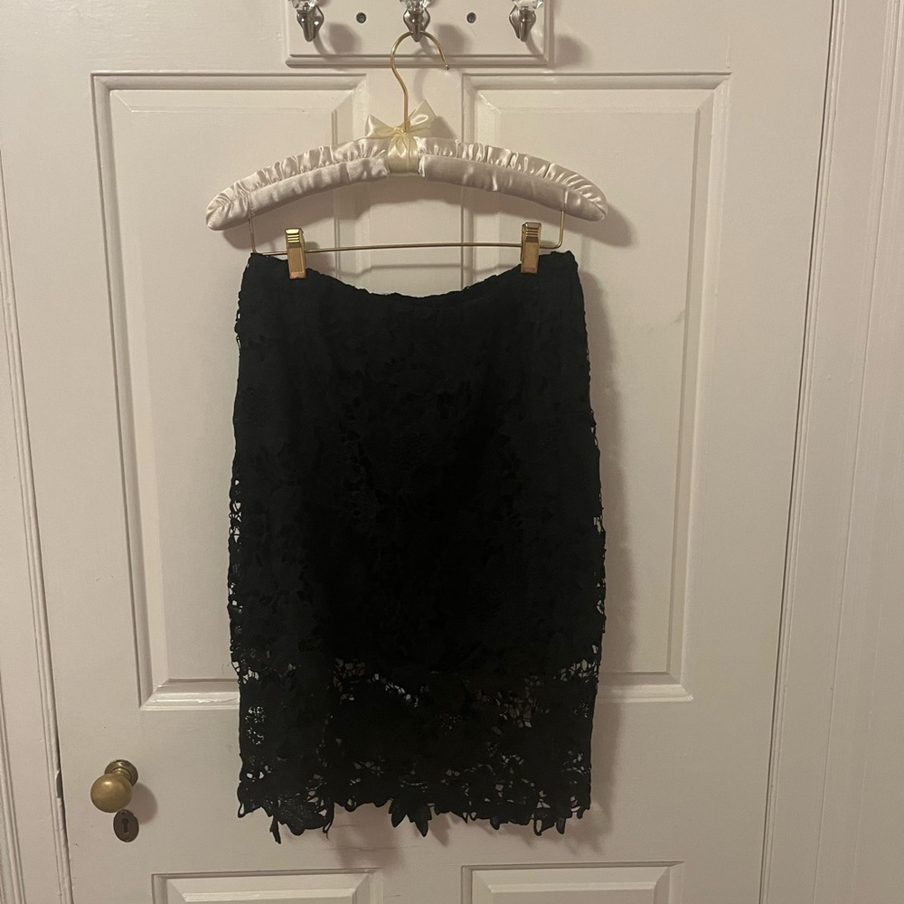 Black flower lace skirt